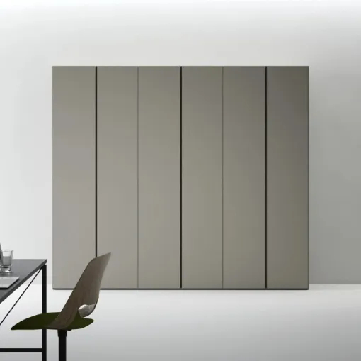 Armadio con ante battenti Freedhome Flat di Caccaro