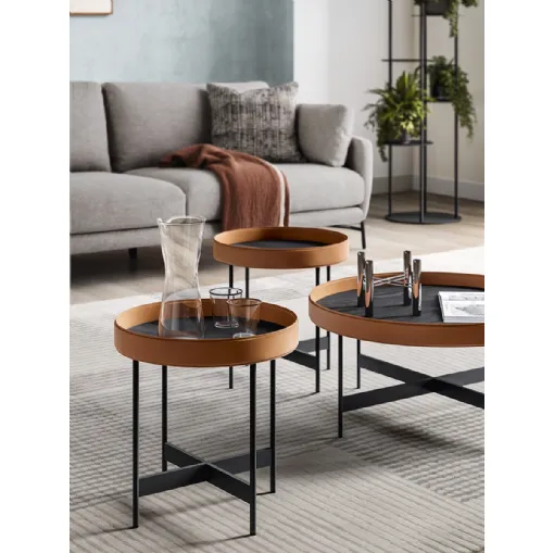 Tavolino in legno laccato Arena di Calligaris