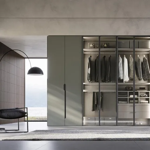 Armadio con ante battenti Comp N22 in laccato e vetro di Mobilgam