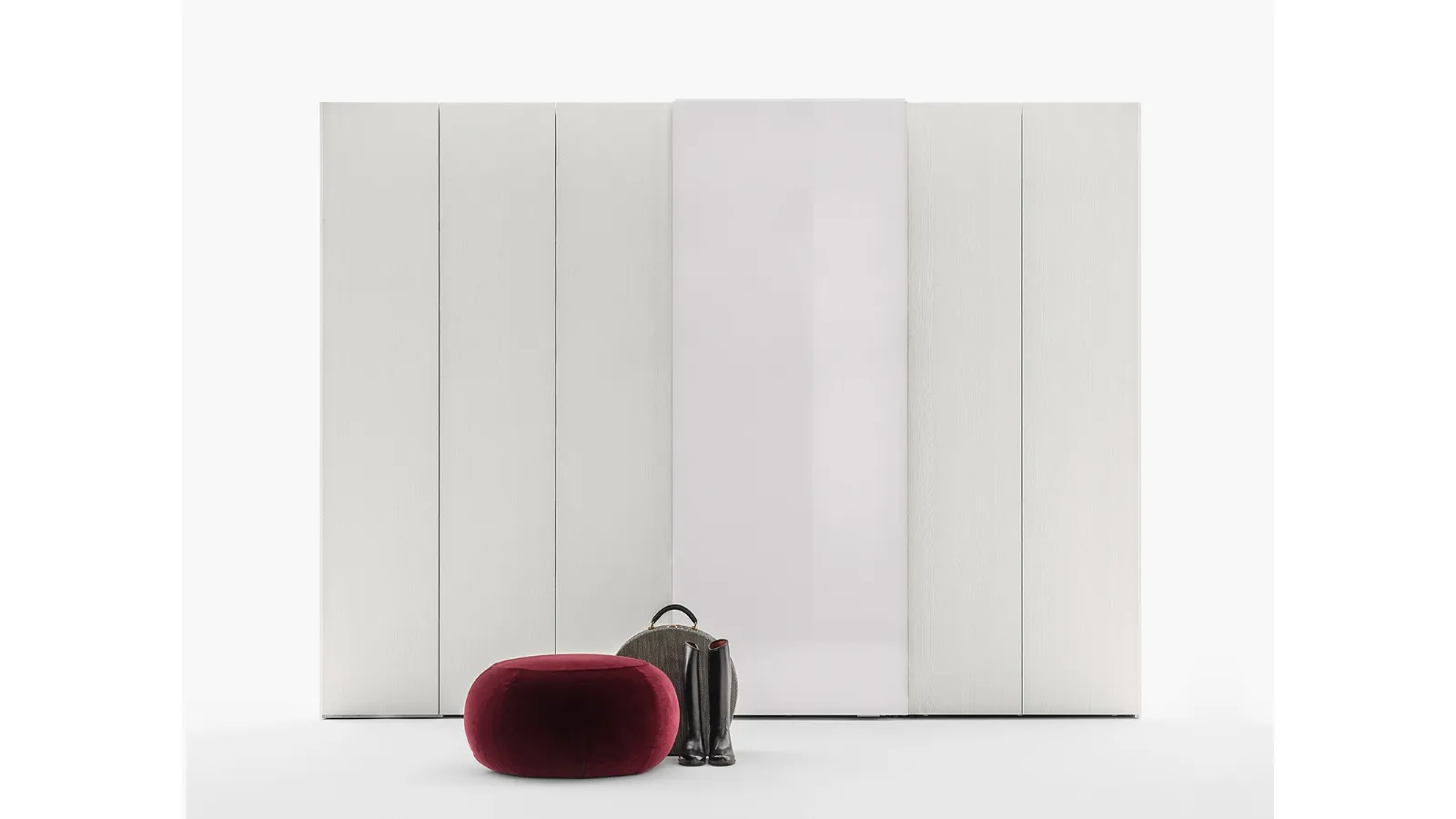 Armadio Freedhome con ante scorrevoli Natural Wood e vetro di Caccaro