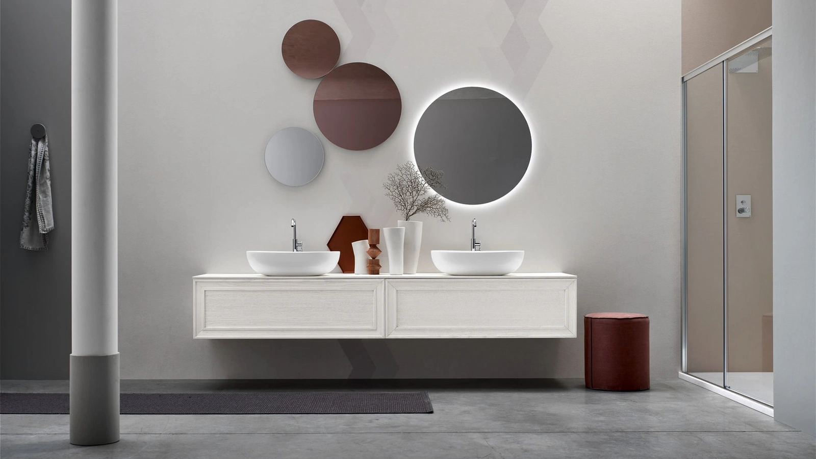 Mobile da bagno elegante classico in Frassino Bianco con cornici Opera 02 di Arcom