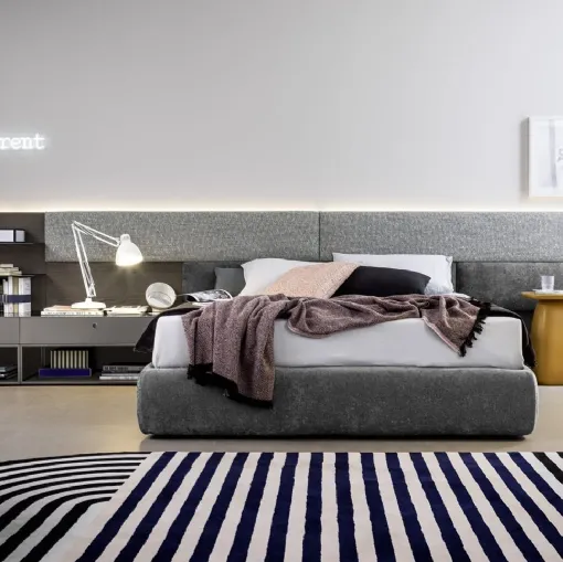 Comodino Square in laccato e metallo di Novamobili