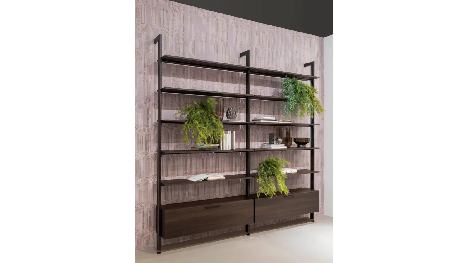 Libreria Karin a muro in alluminio e legno di Doal