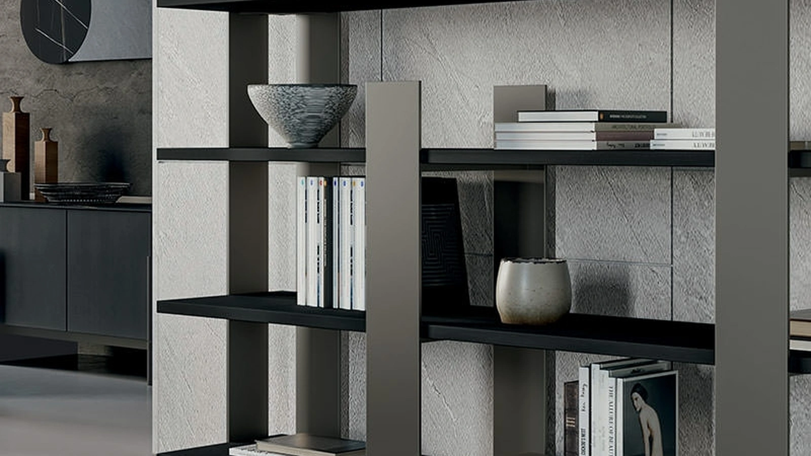 Libreria Kyoto con struttura in metallo e mensole in legno di Dall'Agnese