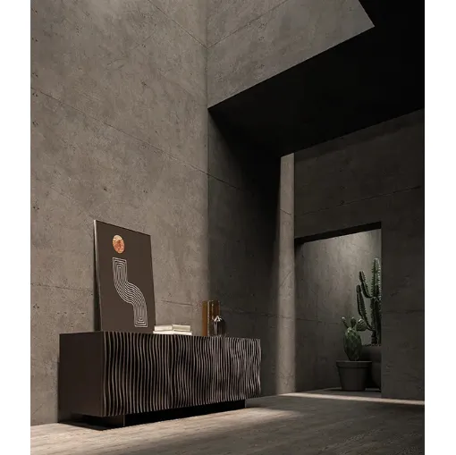 Madia Onda con ante in legno ondulato di Ozzio