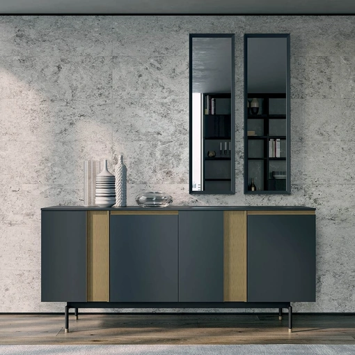 Madia Slim Up in laccato opaco con maniglia decorativa di Dall'Agnese