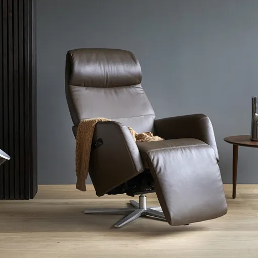 Poltrona relax in pelle dal design raffinato ed elegante Scott di Stressless