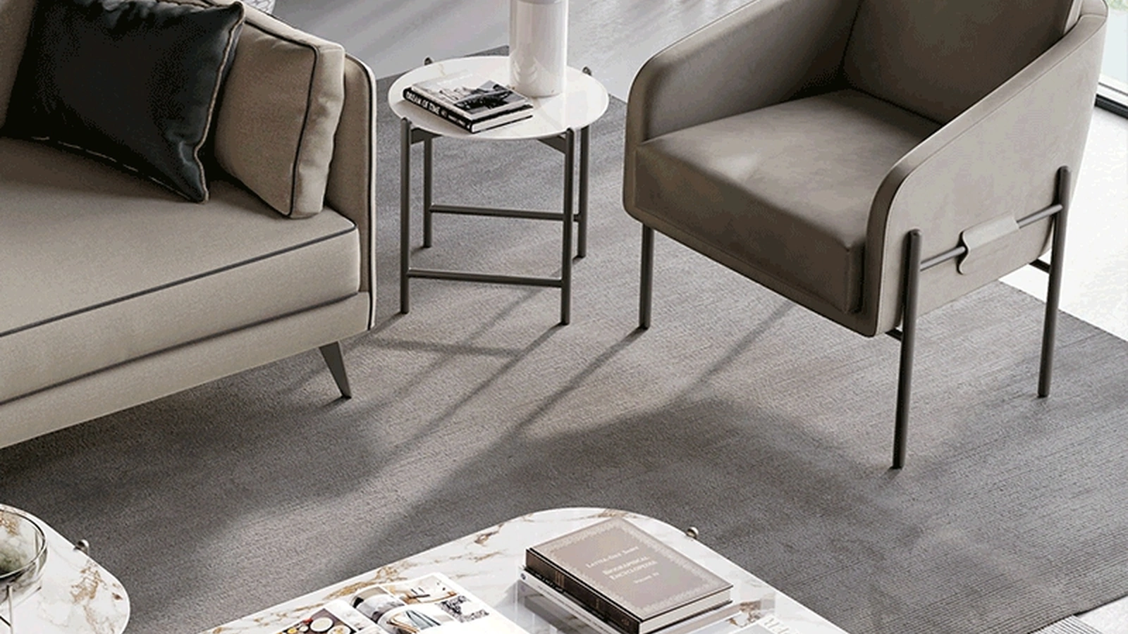 Poltrona Supernova in pelle con gambe in metallo di Dall'Agnese