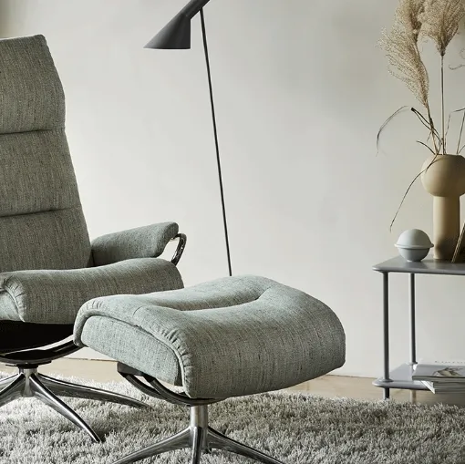 Poltrona Tokio Alto in tessuto imbottito di Stressless