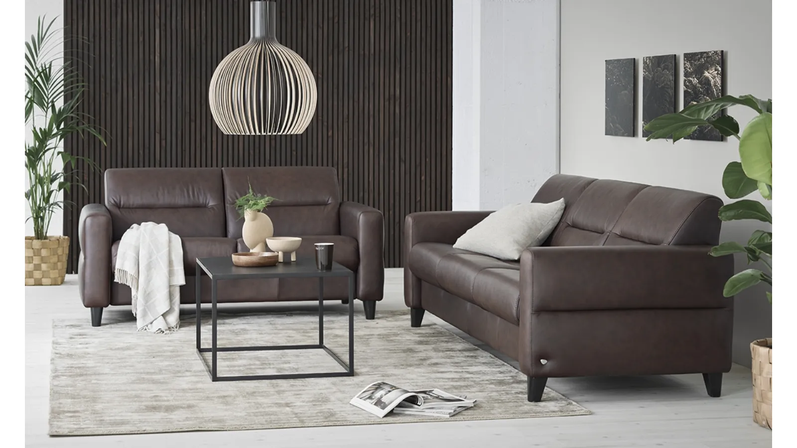 Divano lineare in pelle Fiona di Stressless