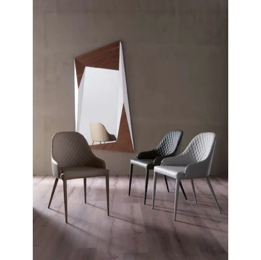 Sedia in pelle trapuntata Betta di Ozzio