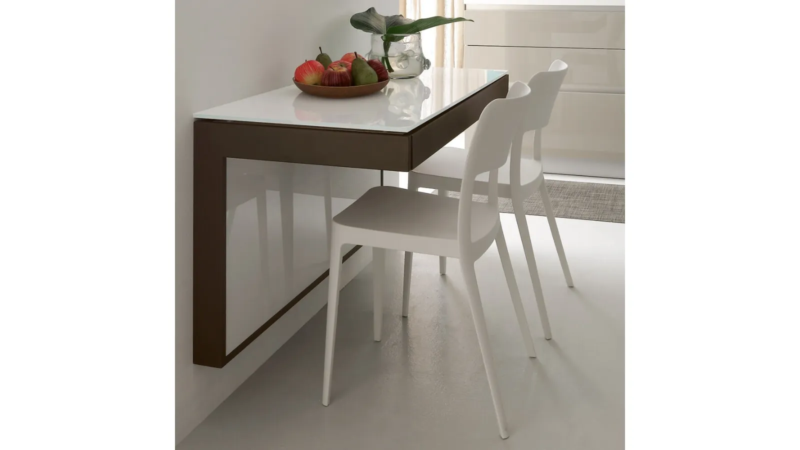 Sedia impilabile in polipropilene Leslie di Ponti Terenghi