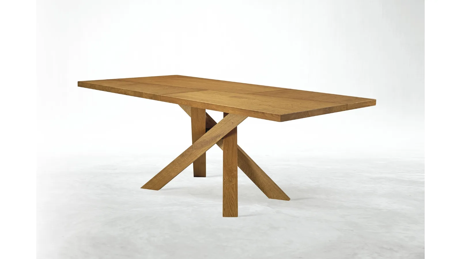 Tavolo in legno Axel di FGF Mobili