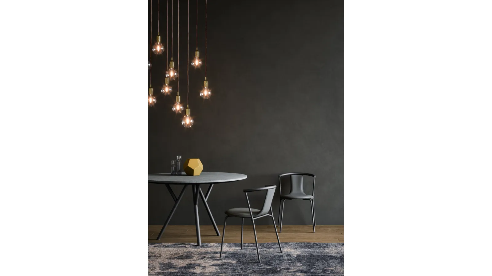 Tavolo rotondo Sunny con top in marmo Bianco di Carrara e gambe in metallo di Novamobili