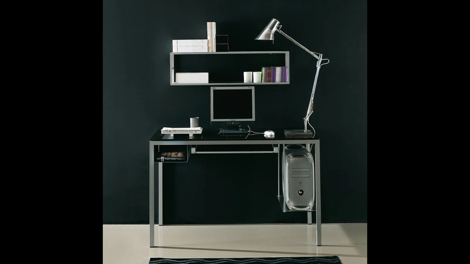 Scrivania Operativa Led di Ponti Terenghi