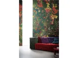Carta da parati nei toni del verde, rosso e giallo Flower Power di London Art