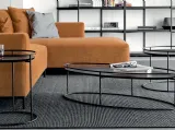 Tavolino in legno e metallo proposto in 2 forme e 3 altezze Atollo di Calligaris