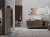 Mobile da Bagno sospeso in Olmo marrone con vano a giorno laccato Mattone opaco E-Ly 77 di Arcom