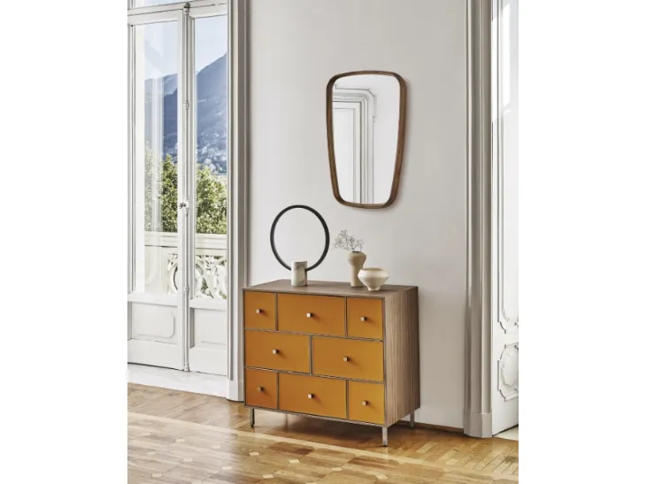 Cassettiera Rucellai in legno con cassetti rivestiti in pelle di Porada