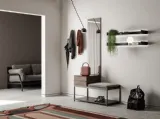 Mobile ingresso con specchiera in rovere e metallo con piano in gres effetto marmo Domì 02 di Birex