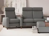 Divano lineare in tessuto con particolari in legno Arion 19 A10 di Stressless