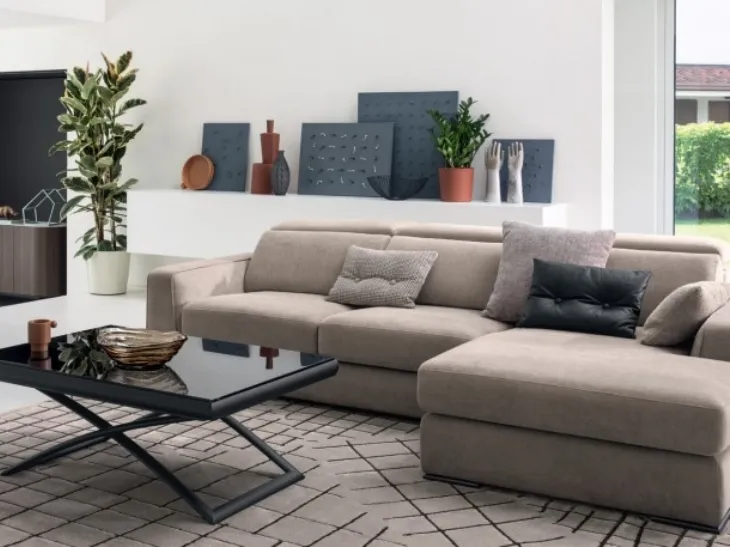 Divano con schienale regolabile con penisola Cast di Calligaris