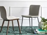 Sedia imbottita in tessuto o pelle Annie di Calligaris