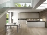 Cucina Design con penisola Artè in Rovere laccato di Key Cucine