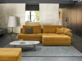 Divano di design in tessuto con penisola Loungey di Calligaris